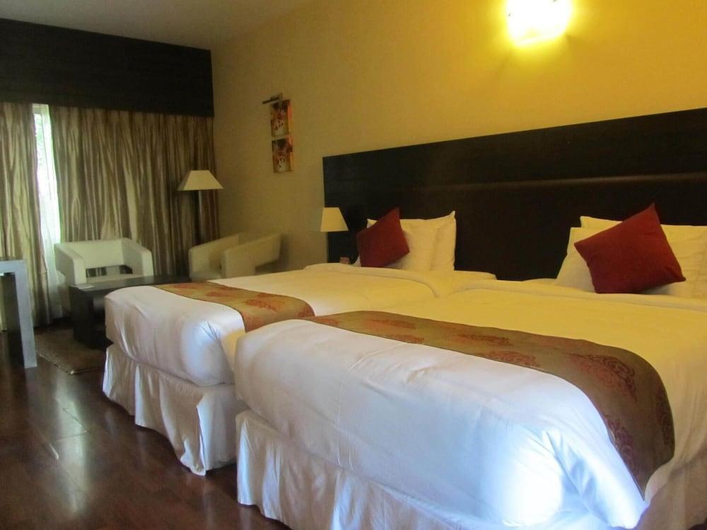 Hotel The Woodrose Bangalore Exterior foto