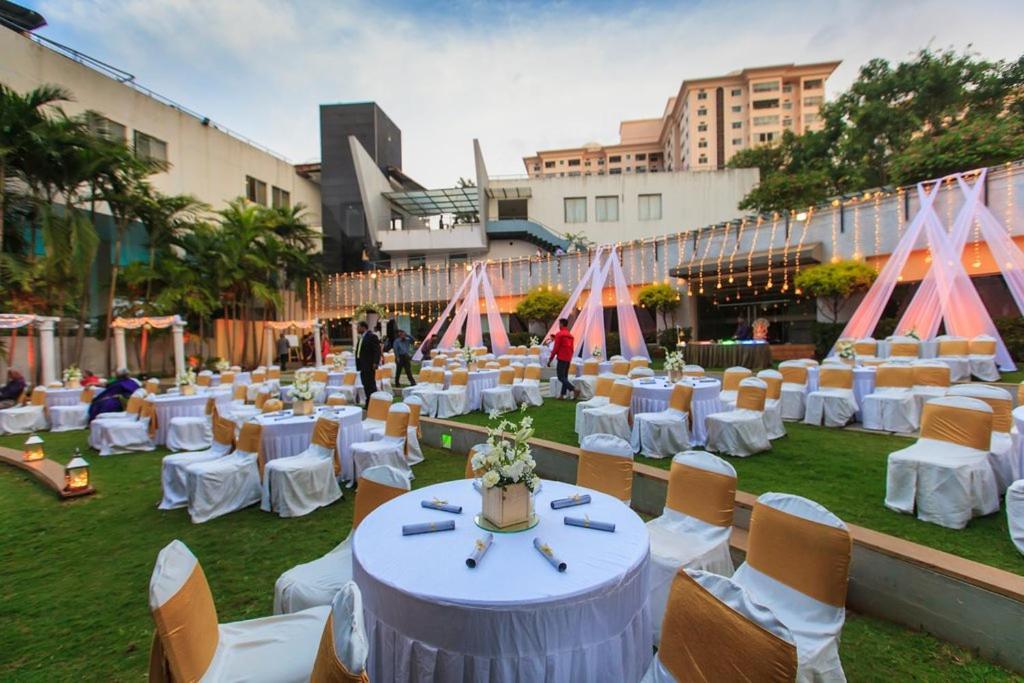 Hotel The Woodrose Bangalore Exterior foto
