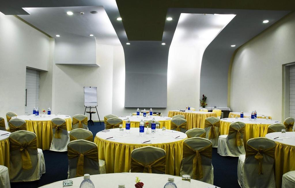 Hotel The Woodrose Bangalore Exterior foto